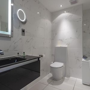 Bruce Junior Suite